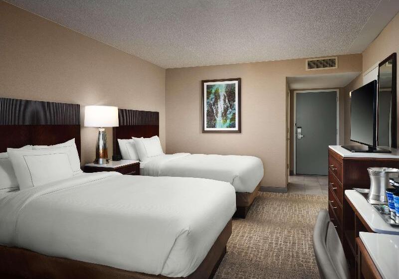Номер Executive, Hilton Fort Collins
