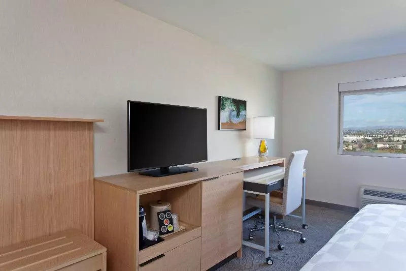 Standard-huone King-vuode, Holiday Inn Los Angeles   Lax Airport, An Ihg