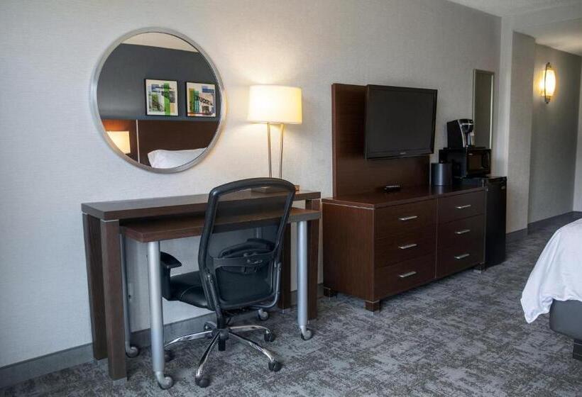 Номер Executive Кровать Кинг, Holiday Inn Sioux Falls City Center, An Ihg