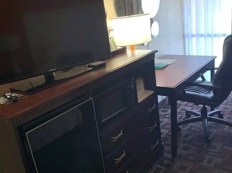 ビジネスルーム, Howard Johnson By Wyndham Oklahoma City Okc Airport, Fairgrounds, I40