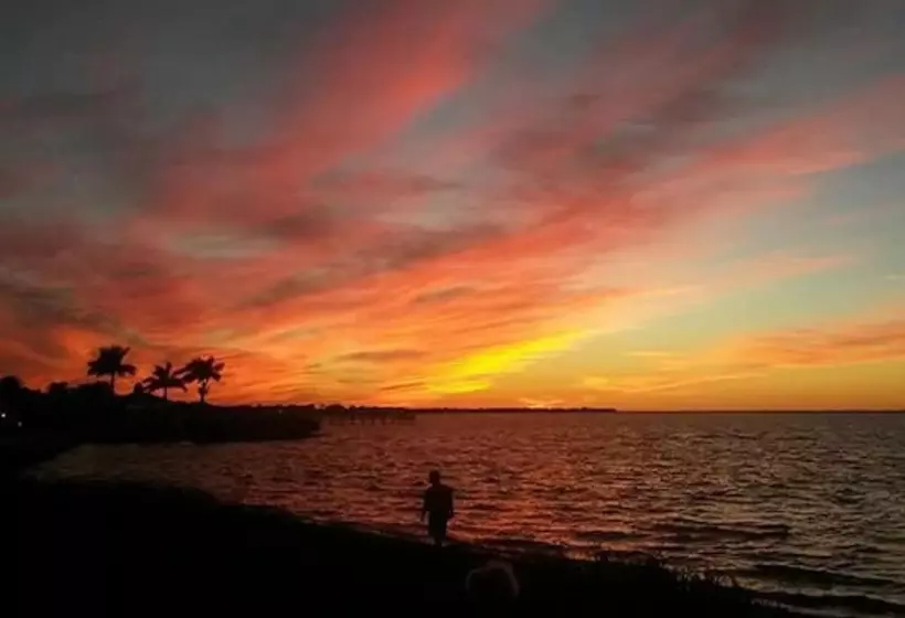 ２ダブルベッドのスタンダードルーム, Punta Gorda Waterfront  & Suites