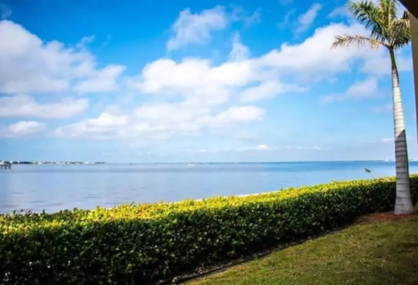 ２ダブルベッドのスタンダードルーム, Punta Gorda Waterfront  & Suites