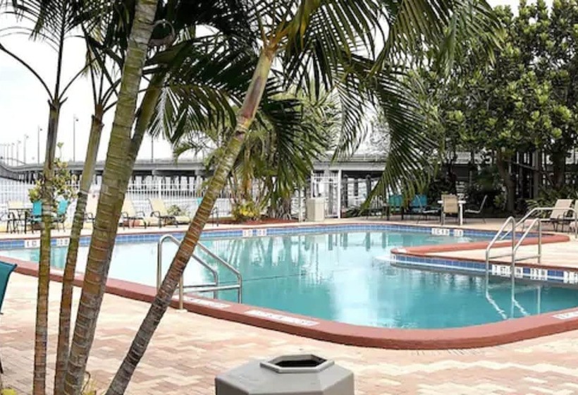 스탠다드 룸 더블 침대, Punta Gorda Waterfront  & Suites