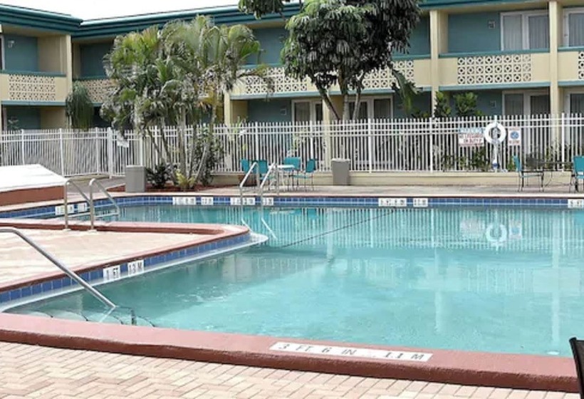 ダブルベッドスタンダードルーム, Punta Gorda Waterfront  & Suites
