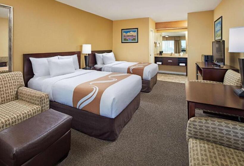 غرفه قياسيه سريرين مزدوجين, Comfort Inn Encinitas Near Legoland