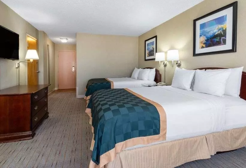 ２ダブルベッドのスタンダードルーム, Ramada By Wyndham Reno Hotel & Casino