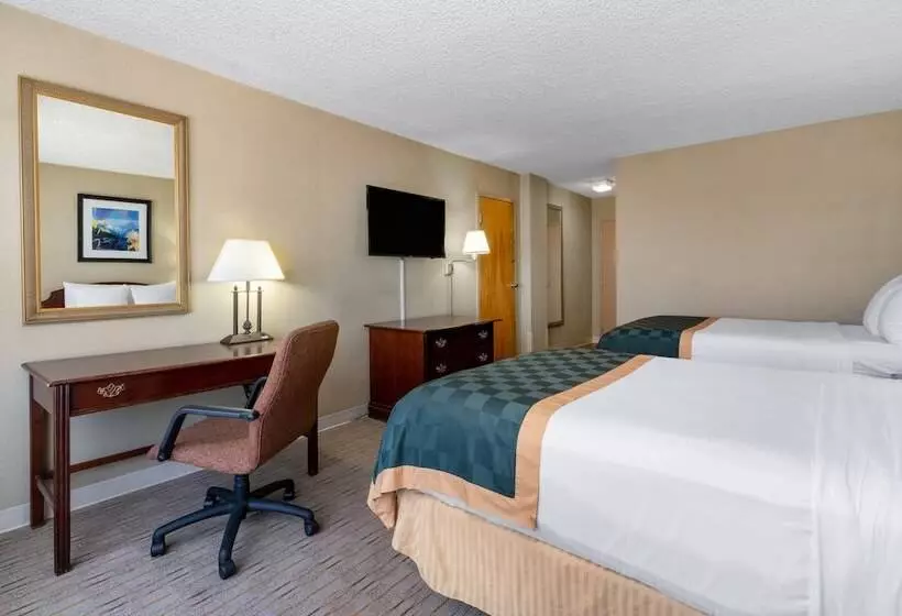 ２ダブルベッドのスタンダードルーム, Ramada By Wyndham Reno Hotel & Casino