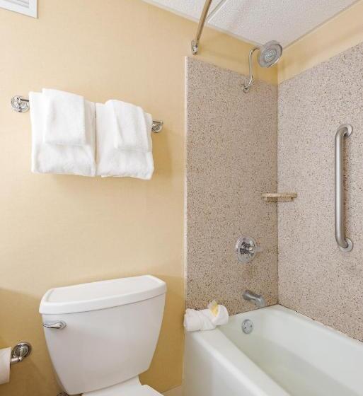 Номер Deluxe Кровать Кинг, Wyndham Omaha Hotel West Dodge