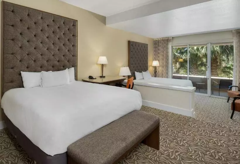 اتاق استاندارد با تخت دو نفره بزرگ برای معلولان, Grand Hyatt Indian Wells Resort & Villas