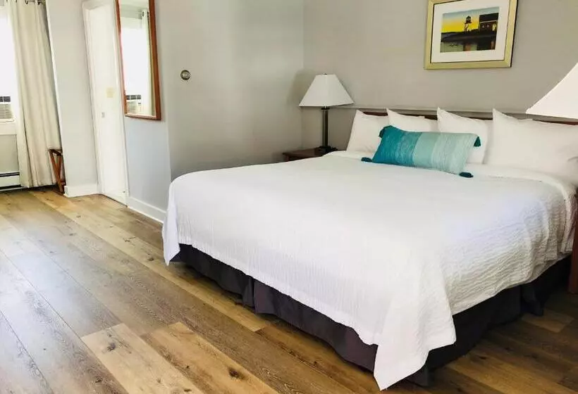 اتاق استاندارد با تخت بزرگ, Hyannis Inn