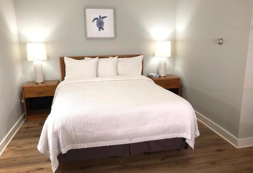 디럭스 자쿠지룸, Hyannis Inn