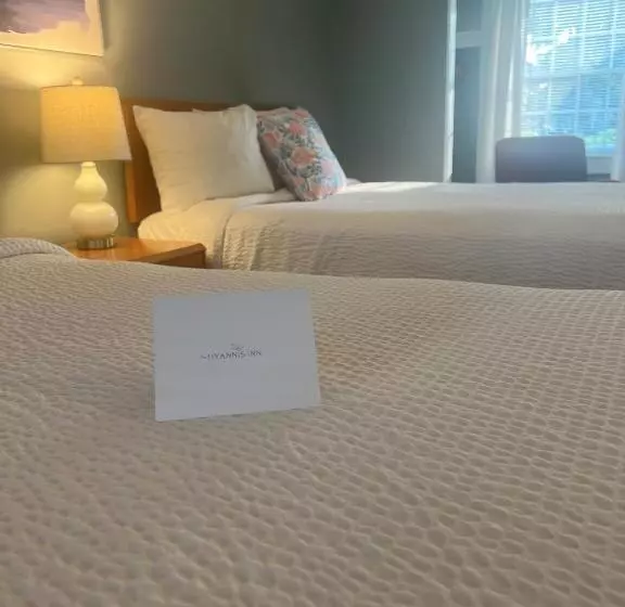 اتاق استاندارد, Hyannis Inn