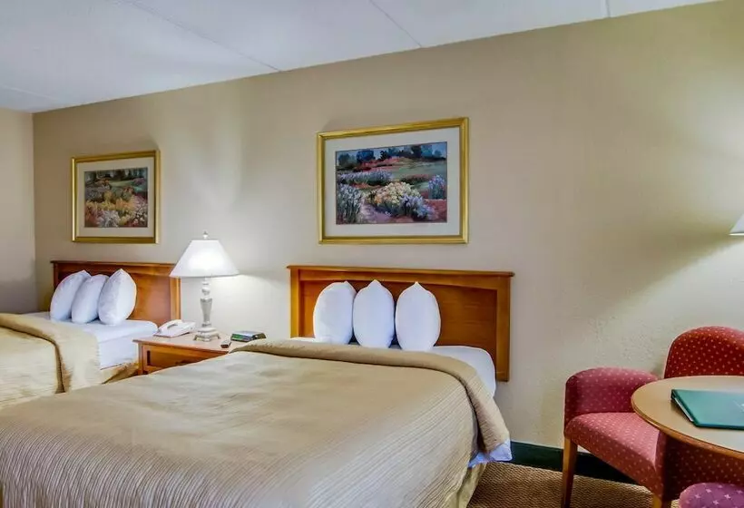 ２ダブルベッドのスタンダードルーム, Quality Hotel And Conference Center