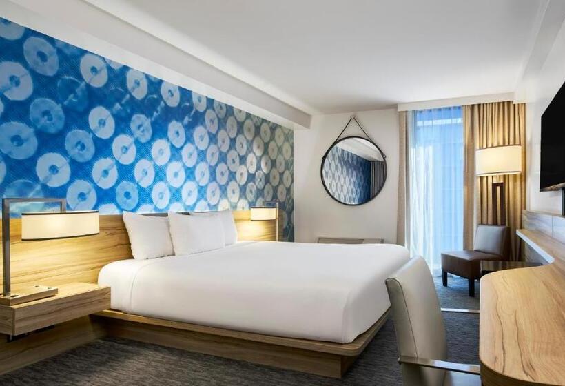 전망 디럭스룸 킹침대, The Linq Hotel + Experience