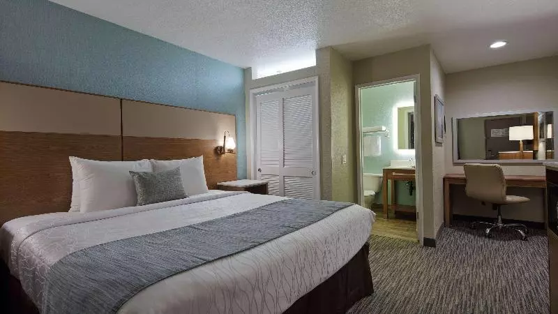 سوئیت 2 خوابه, Best Western Carlsbad By The Sea