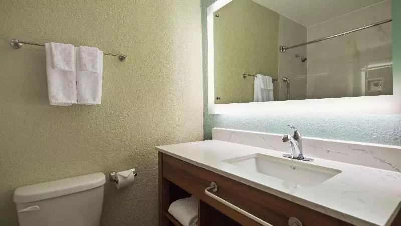 سوییت, Best Western Carlsbad By The Sea