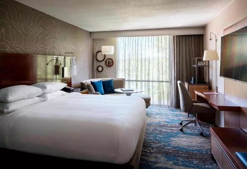 اتاق استاندارد با تخت دوبل, Boston Marriott Newton