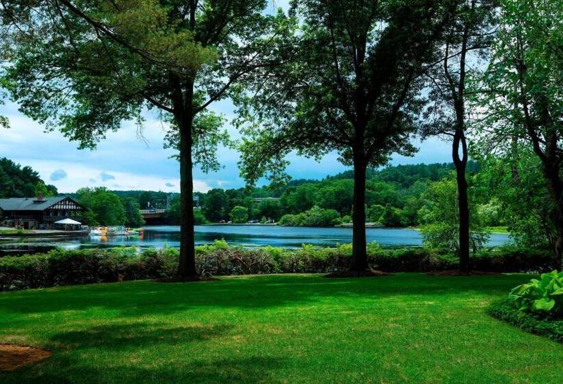 장애인을 위한 킹사이즈 침대 스탠다드 룸, Boston Marriott Newton
