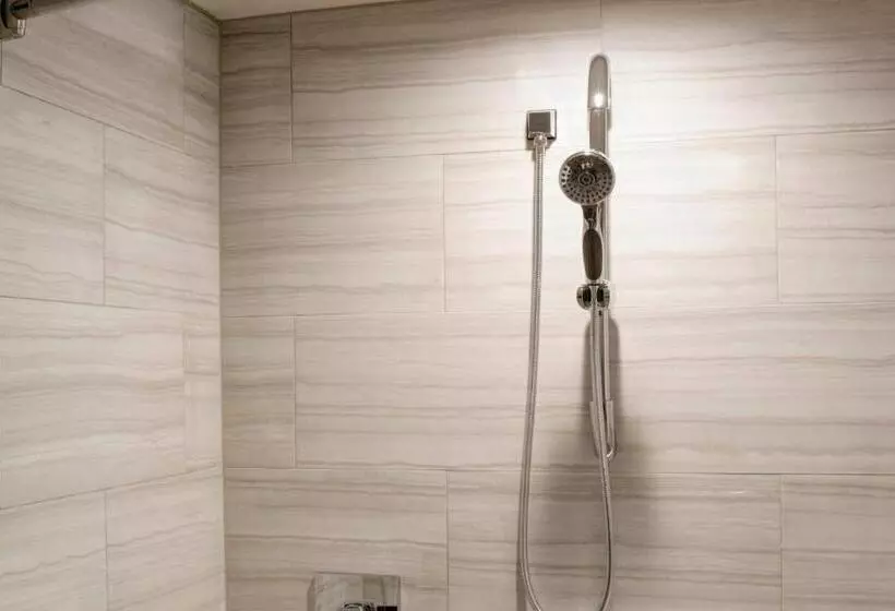 キングサイズベッドのスタンダードルーム, Detroit Marriott Southfield