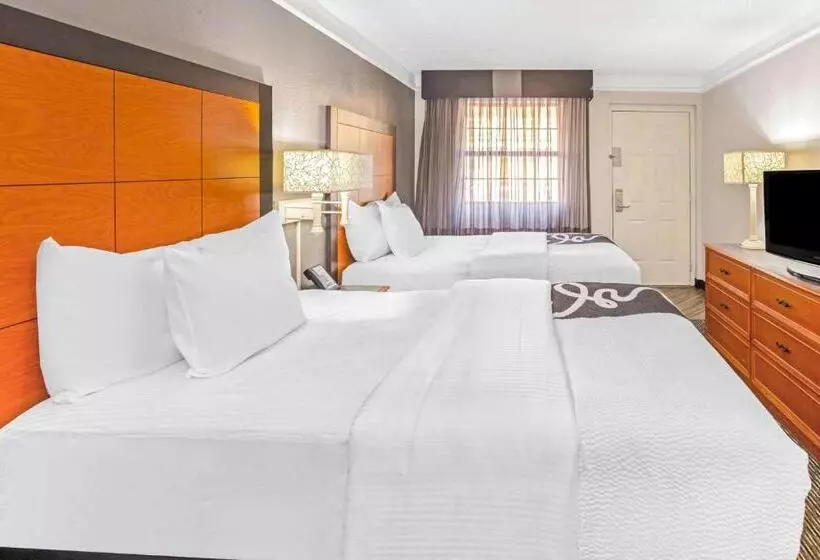 اتاق استاندارد با 2 تخت دوبل, La Quinta Inn By Wyndham Wichita Falls