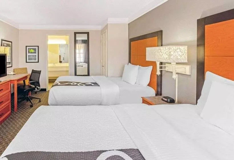 اتاق استاندارد با 2 تخت دوبل, La Quinta Inn By Wyndham Wichita Falls