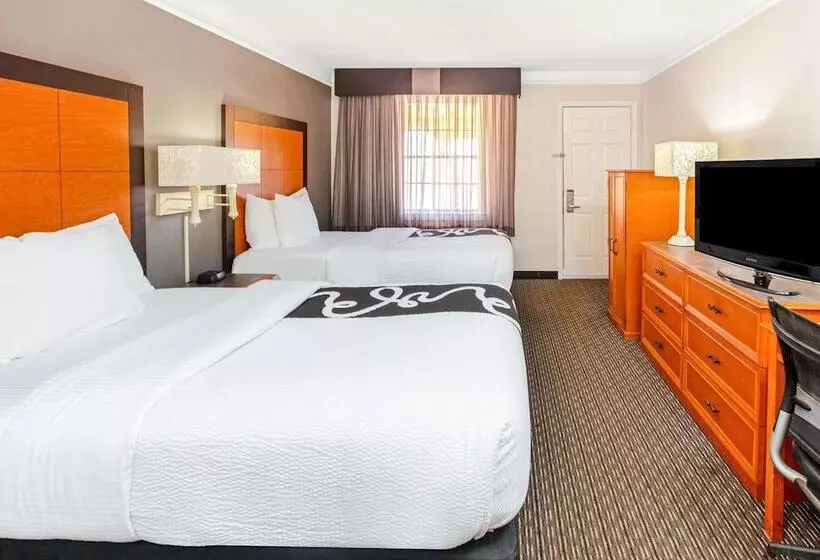 اتاق استاندارد با 2 تخت دوبل, La Quinta Inn By Wyndham Wichita Falls