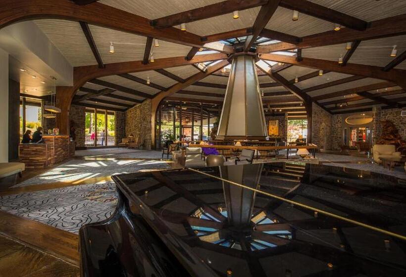 Номер Стандарт, Lodge Of Four Seasons Golf Resort, Marina & Spa