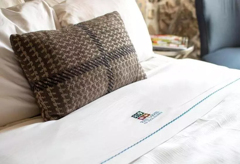 ジュニアスイート, Lodge Of Four Seasons Golf Resort, Marina & Spa