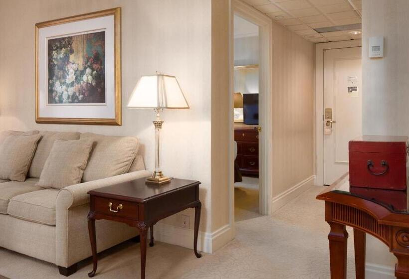 סוויטה, Mayflower Park