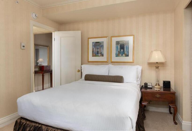 סוויטה, Mayflower Park