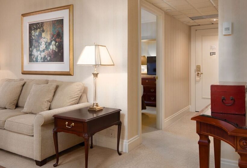 סוויטה, Mayflower Park