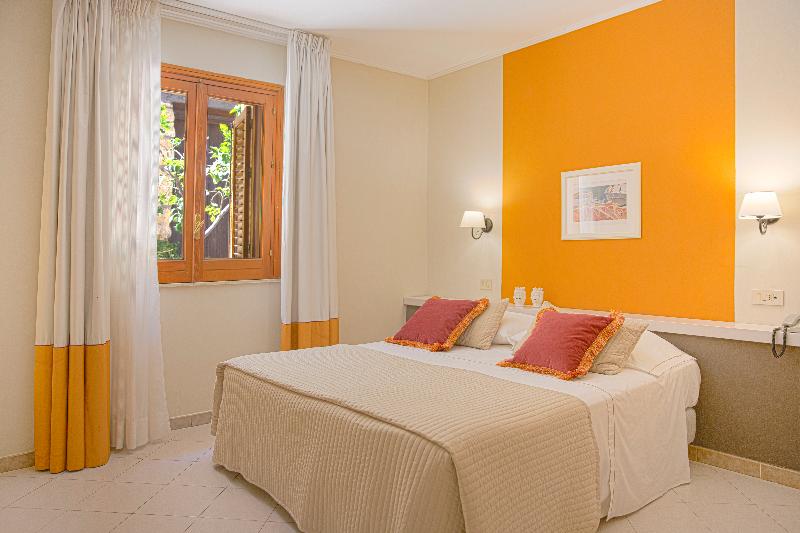 חדר דלוקס, Mayflower Park