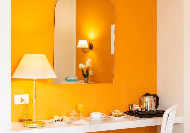 חדר דלוקס, Mayflower Park