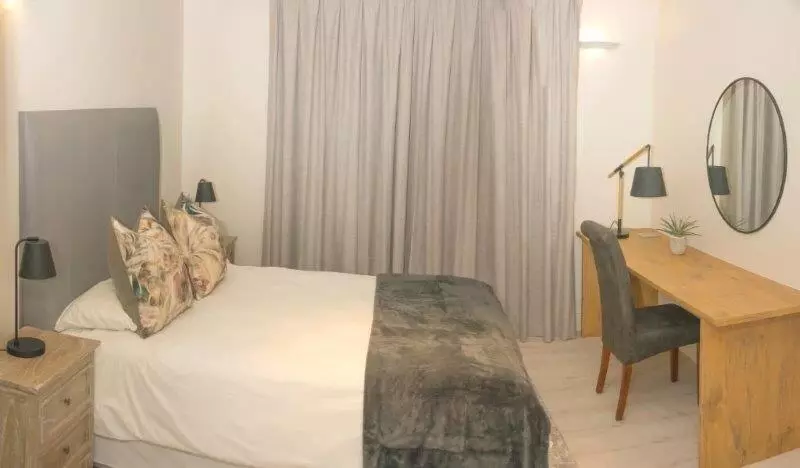 اتاق لوکس با تخت بزرگ, Mayflower Park
