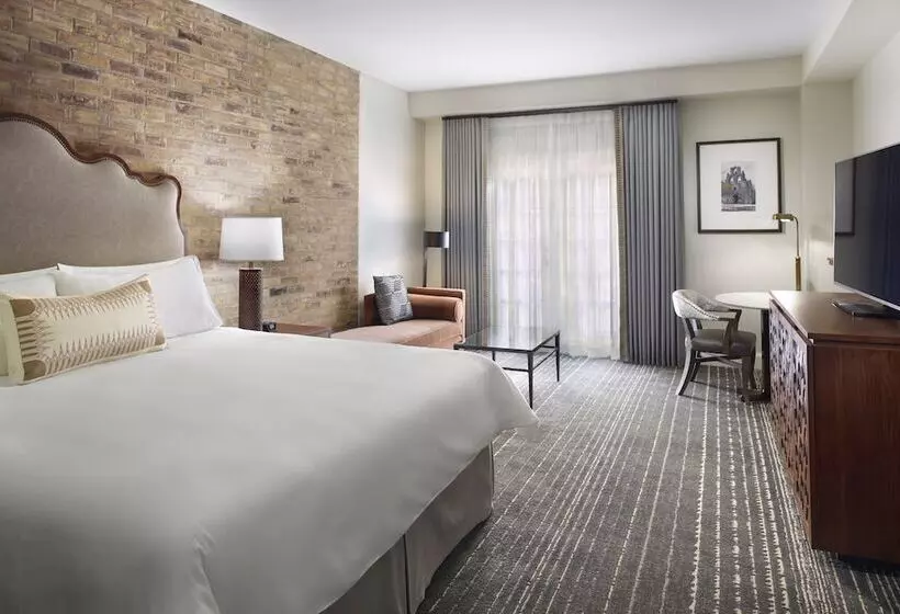 障害者適応デラックスルーム, Omni La Mansion Del Rio