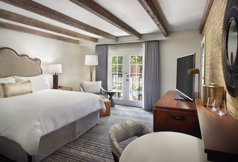 غرفة بريميوم مزودة بشُرفة, Omni La Mansion Del Rio