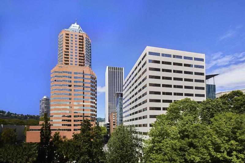 Номер Клуб, Portland Marriott Downtown Waterfront
