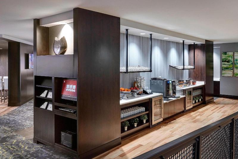 Номер Клуб Кровать Кинг, Portland Marriott Downtown Waterfront