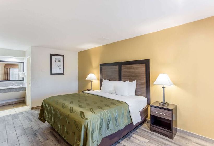 Номер Deluxe, Quality Inn Escondido Downtown