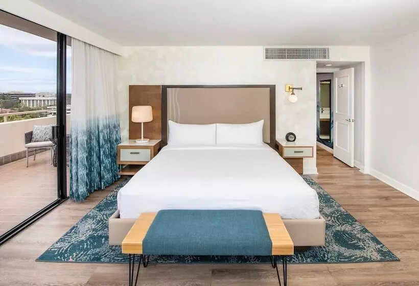 Executive-sviitti parvekkeella, Renaissance Newport Beach