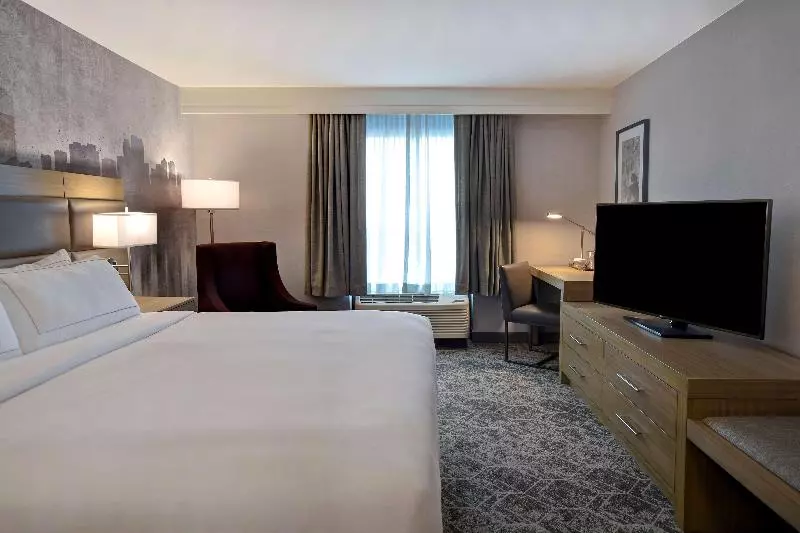 سوییت جونیور, Renaissance Newport Beach