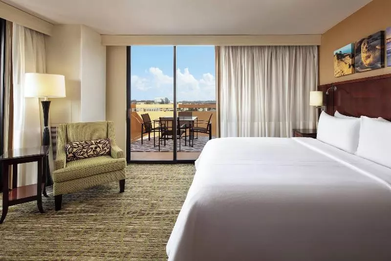キングサイズベッドのスタンダードルーム, San Diego Marriott La Jolla