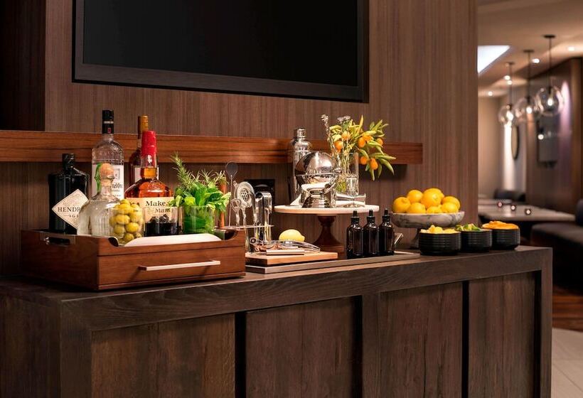 Номер Клуб, San Francisco Airport Marriott Waterfront