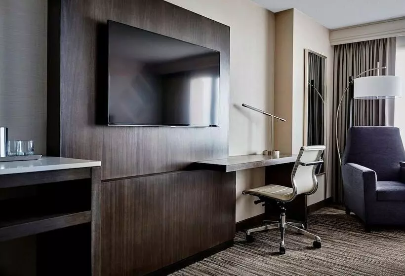 اتاق کلاب, San Francisco Airport Marriott Waterfront