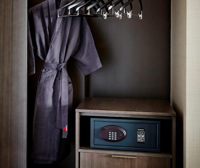 Номер Клуб, San Francisco Airport Marriott Waterfront