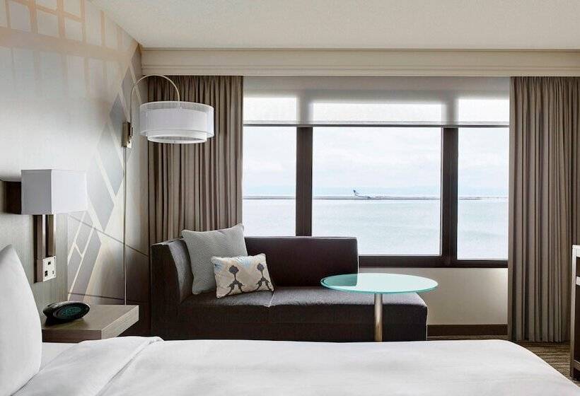 Номер Клуб, San Francisco Airport Marriott Waterfront