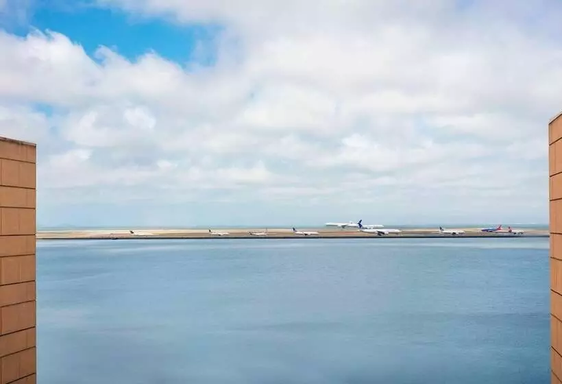 اتاق استاندارد با 2 تخت دوبل, San Francisco Airport Marriott Waterfront