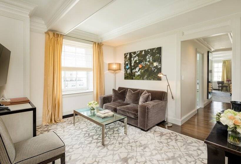 标准工作室, The Mark New York