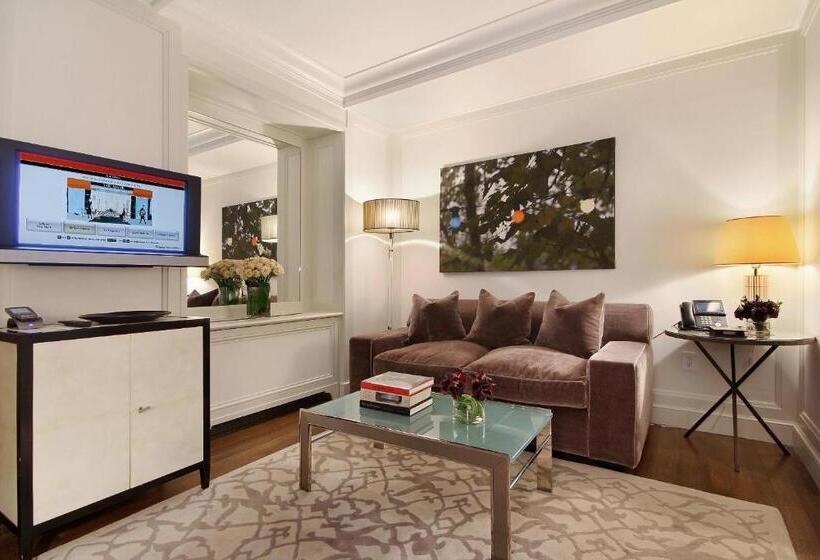 小型套房, The Mark New York