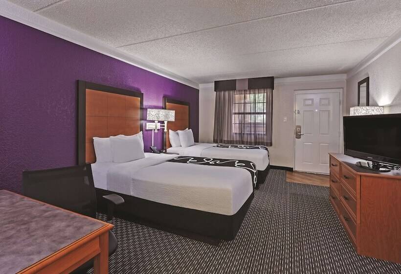 غرفه قياسيه سريرين مزدوجين, Travelodge By Wyndham Houston Cyfair